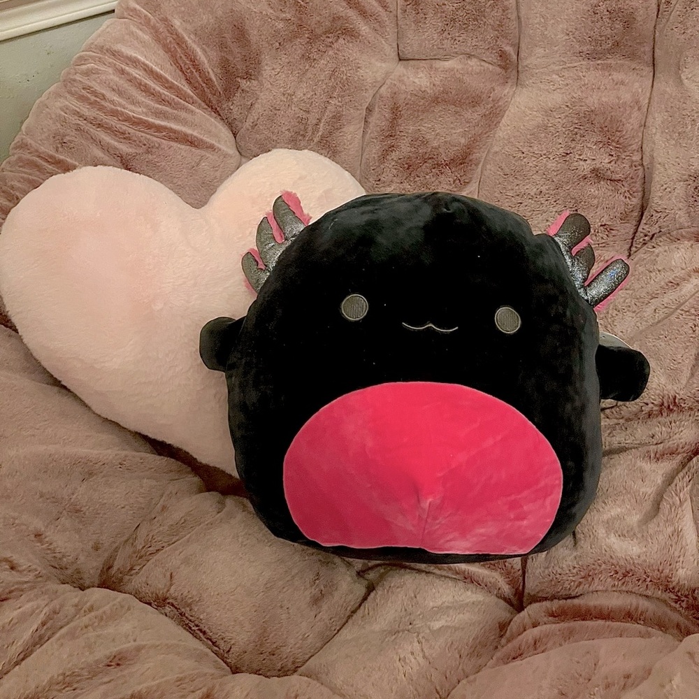 Jaelyn Axolotl Squishmallow